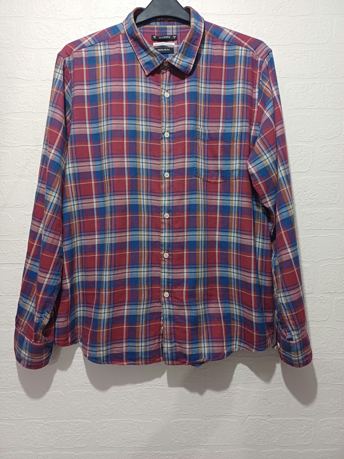 Men's Shirt Dunnes Stores Red Blue & Purple Plaid Lightweight Flannel XL Very Good Condition