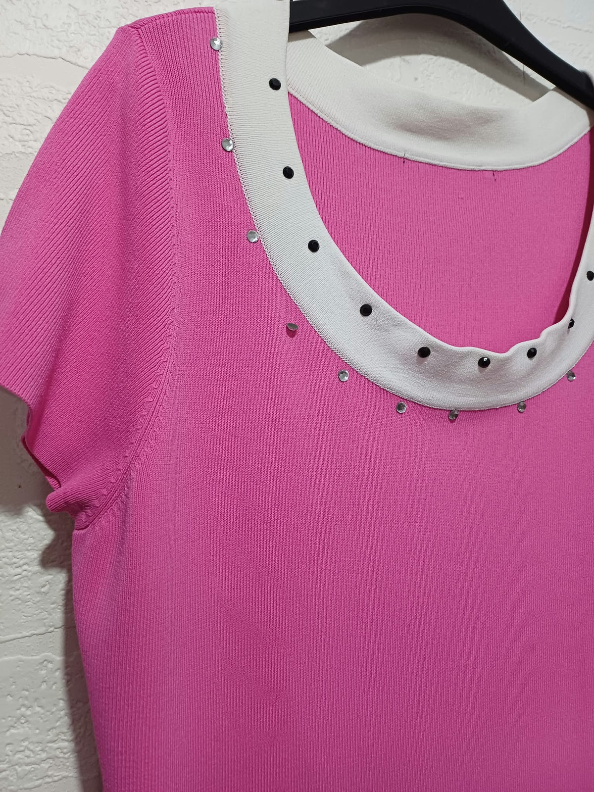 Women's Top Pink White Embellished Scoop Neck Short Sleeve Approx. UK 12–14 Very Good Condition
