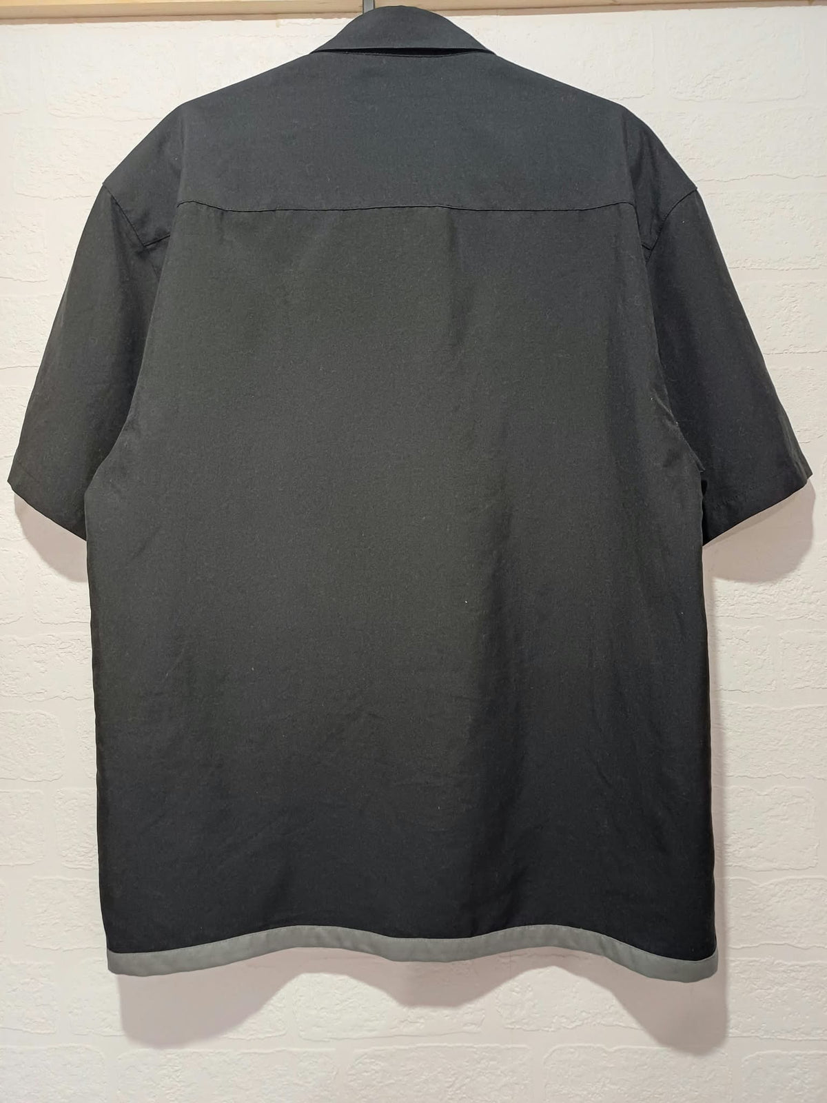 Men's Shirt St. Bernard Black & Grey Contrast Stripe Short Sleeve Size M Very Good Condition