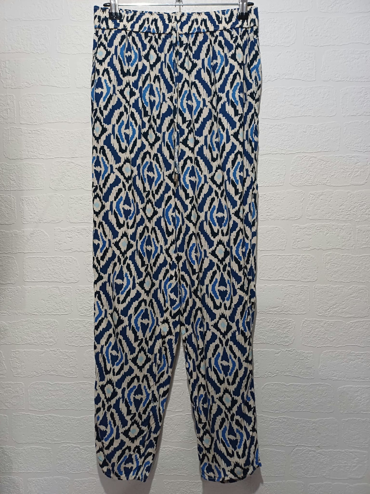 Women's Trousers F&F Blue White Ikat Geometric Print Drawstring Size 6 Very Good Condition
