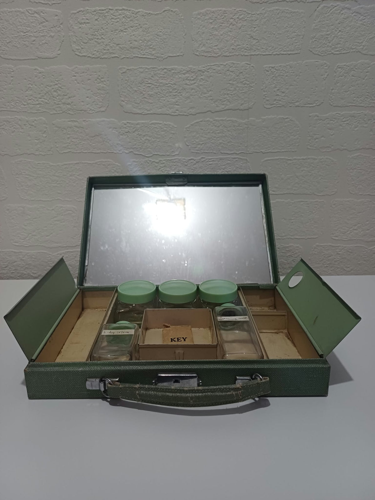 Vintage Art Deco Green Travel Vanity Case with 5 Glass Jars & Bottles and 1938 Prize Card