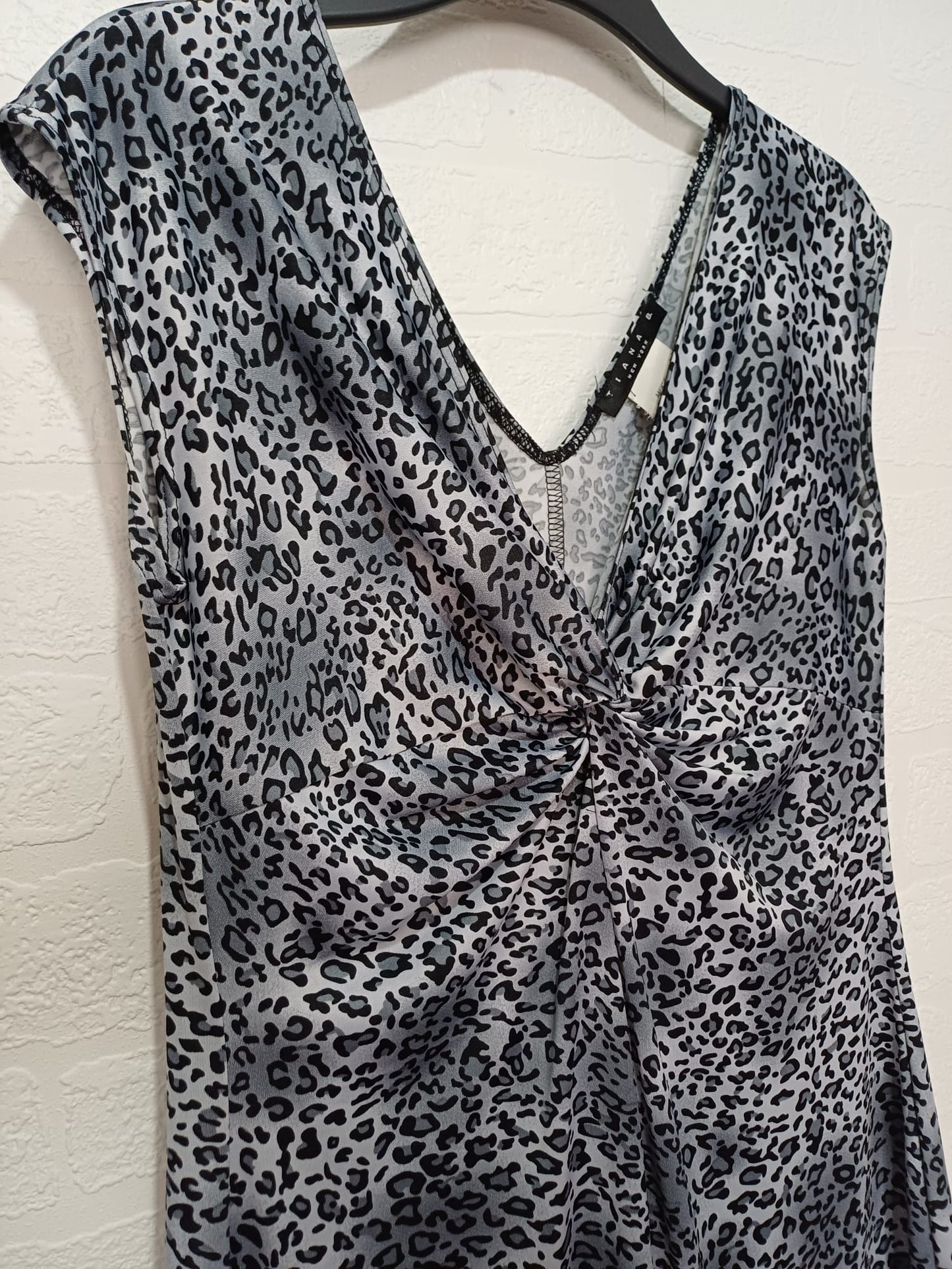 Women's Midi Dress Tiana B Black Grey Blue Purple Leopard Print Twist Front Cap Sleeve Size M/UK 12 Approx. 17" PTP 41" Length - Very Good Condition