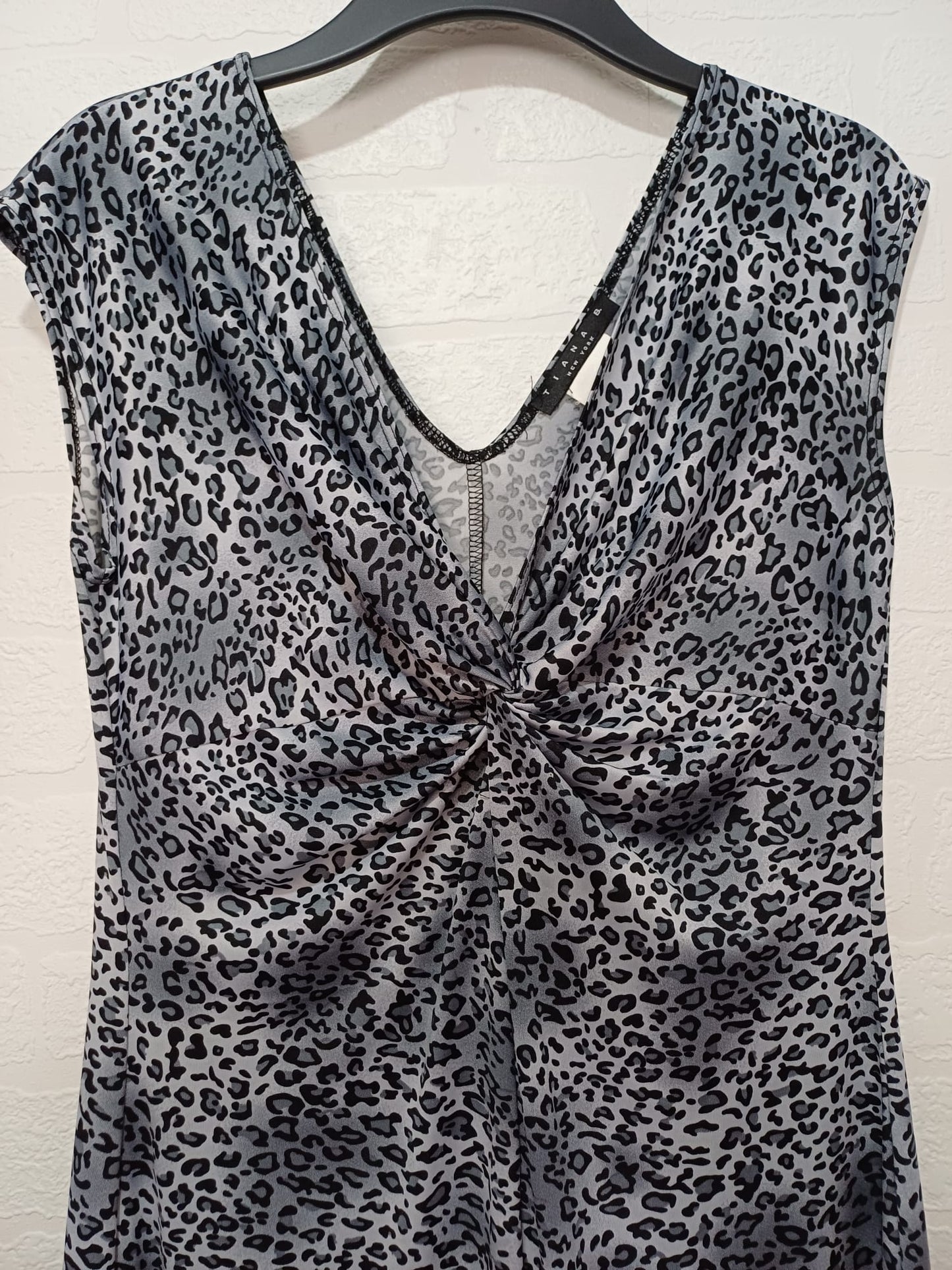 Women's Midi Dress Tiana B Black Grey Blue Purple Leopard Print Twist Front Cap Sleeve Size M/UK 12 Approx. 17" PTP 41" Length - Very Good Condition