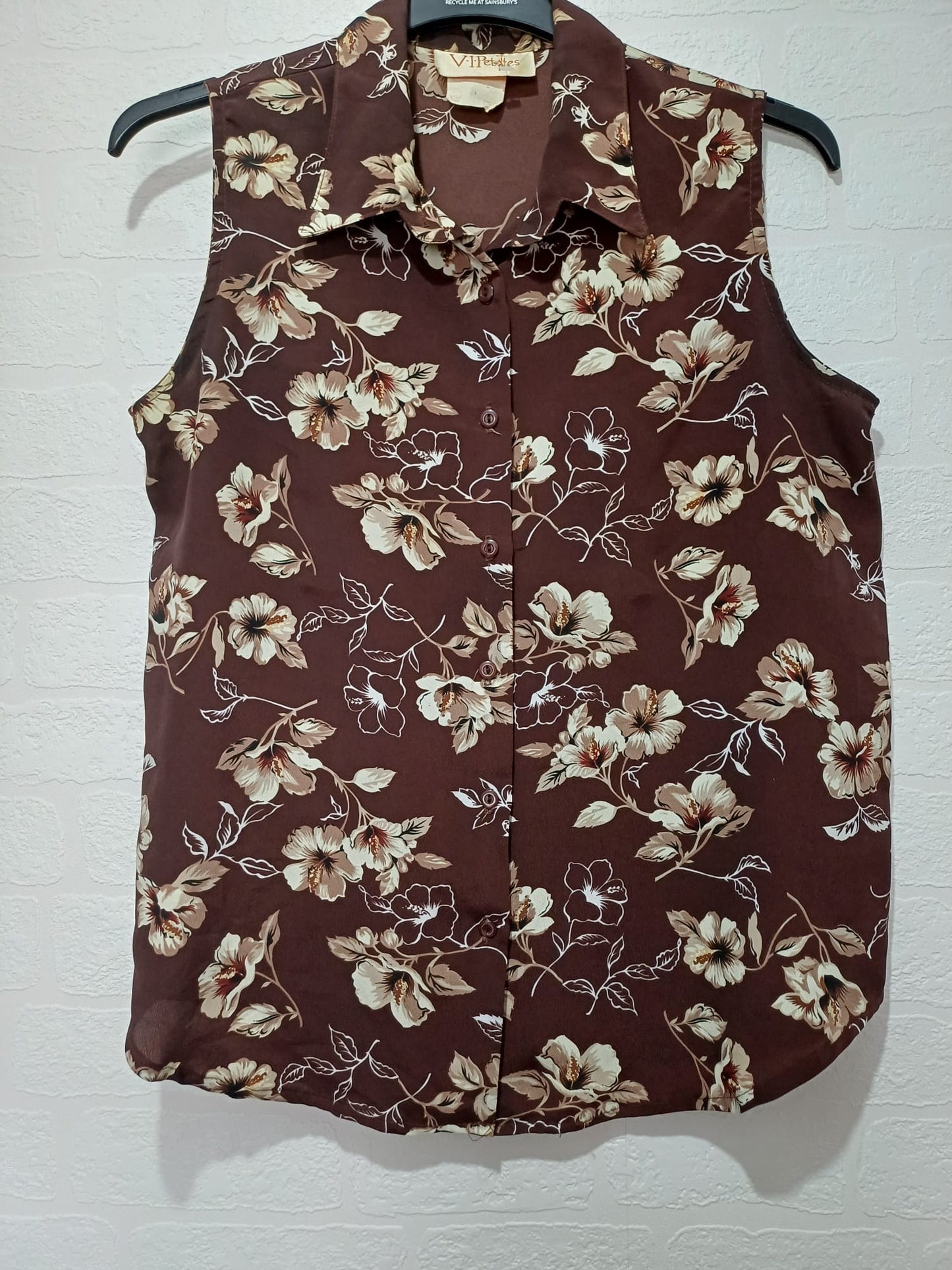Women's Blouse V.I Petites Brown Floral Sleeveless Size 10-12 Approx. 21" PTP - Very Good Condition
