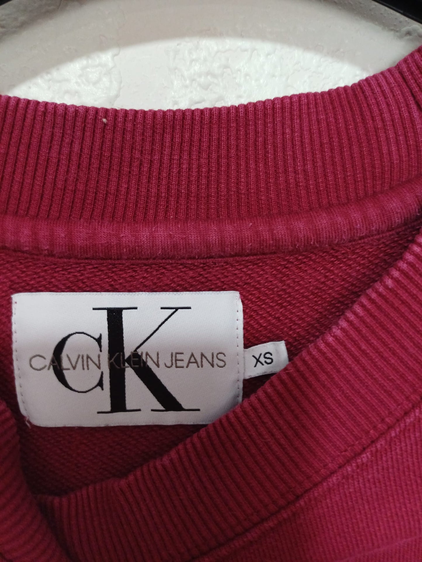 Women's Sweatshirt Calvin Klein Jeans Burgundy Logo Crew Neck Relaxed Fit XS Approx. 20" PTP - Good Condition