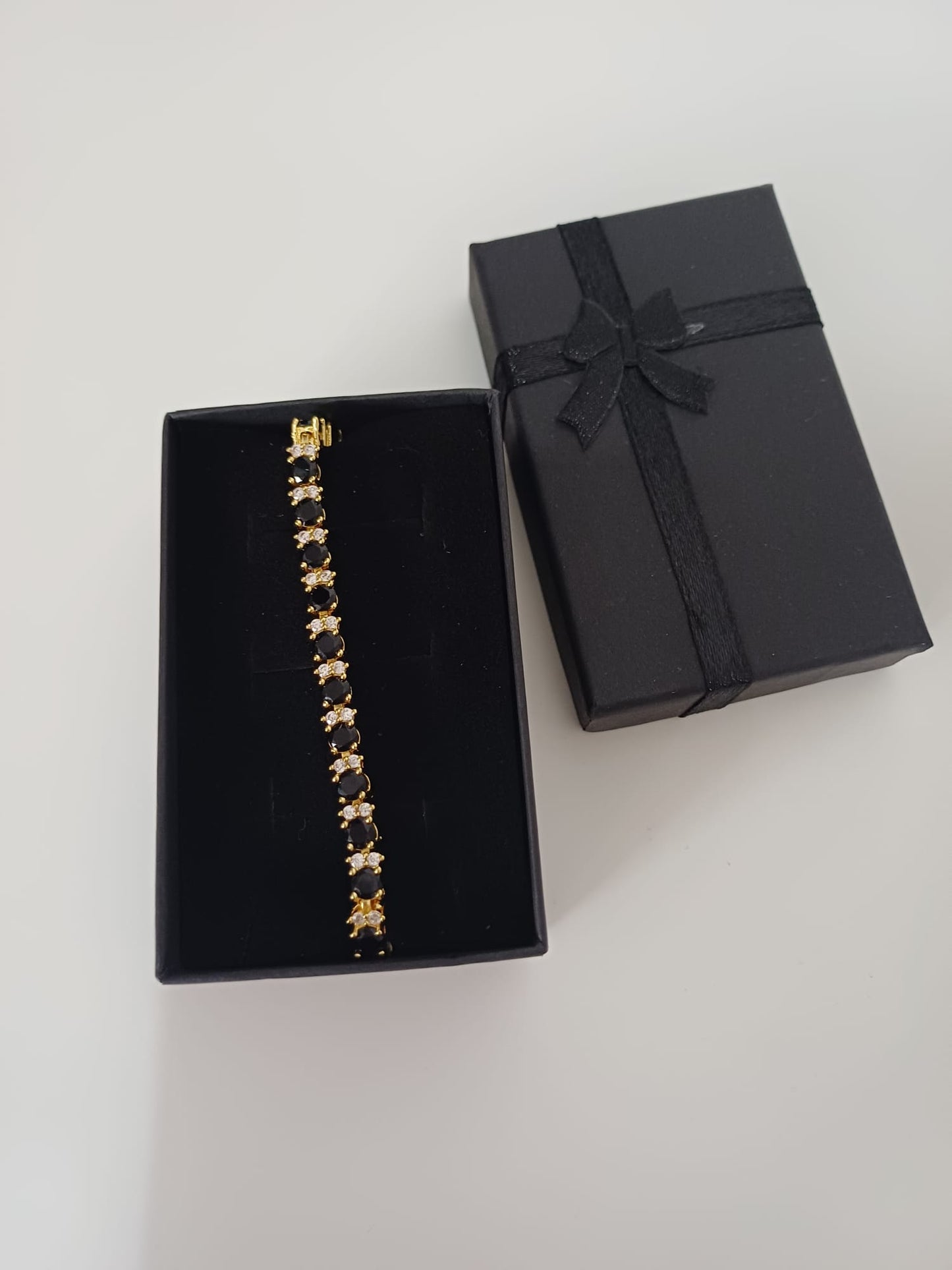 Women's Bracelet Gold Tone Black Crystal Tennis Style 17.5cm - Like New Condition