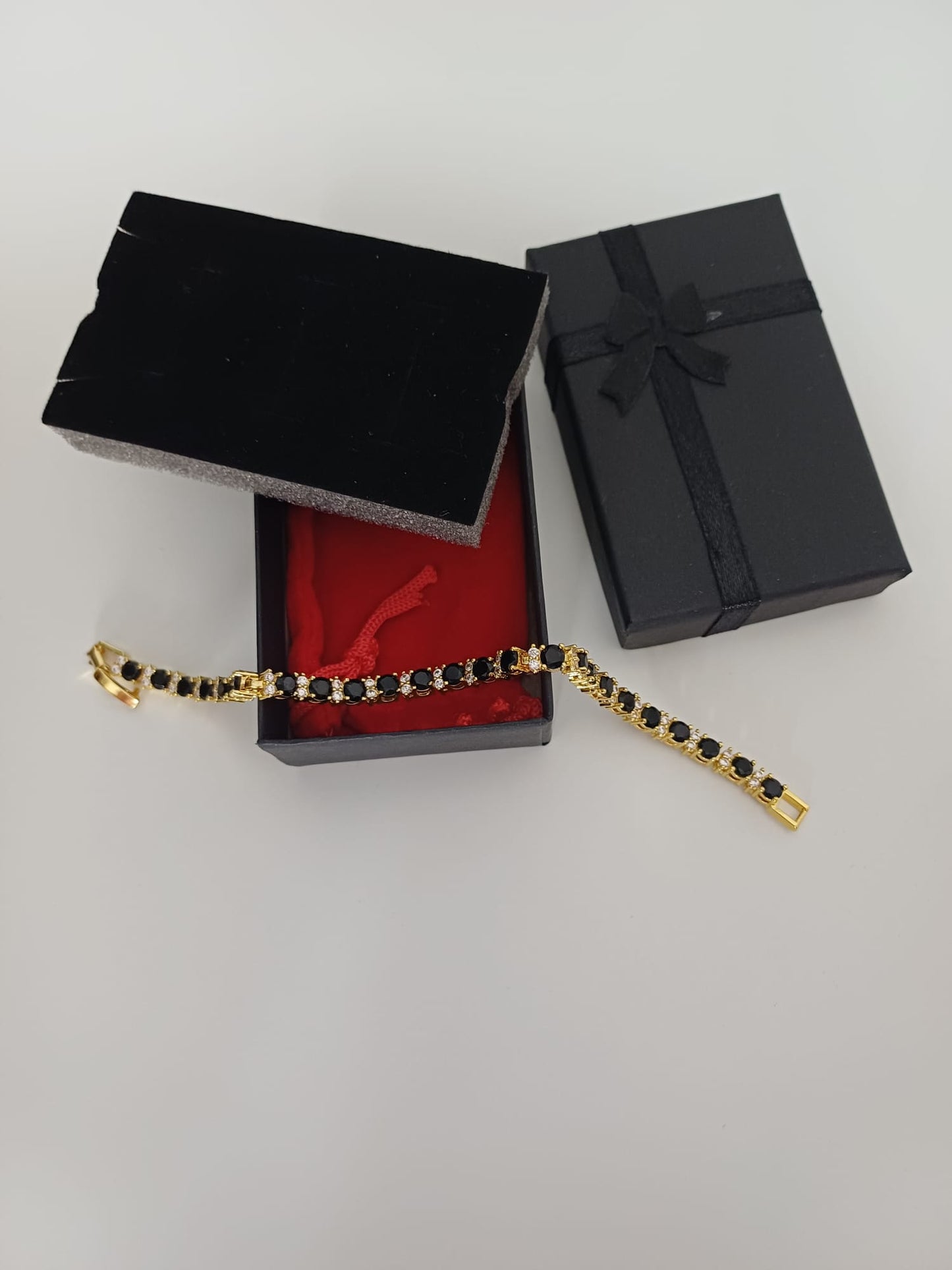 Women's Bracelet Gold Tone Black Crystal Tennis Style 17.5cm - Like New Condition