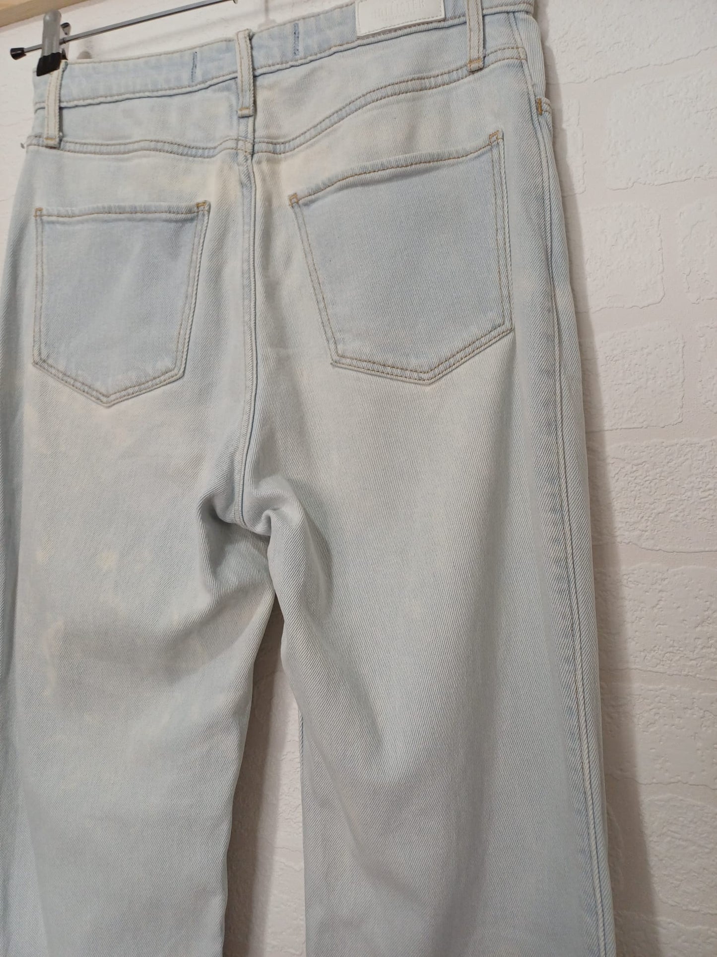 Women's Wide Leg Jeans Hollister Light Blue Wash High Rise W28 L31 - Very Good Condition