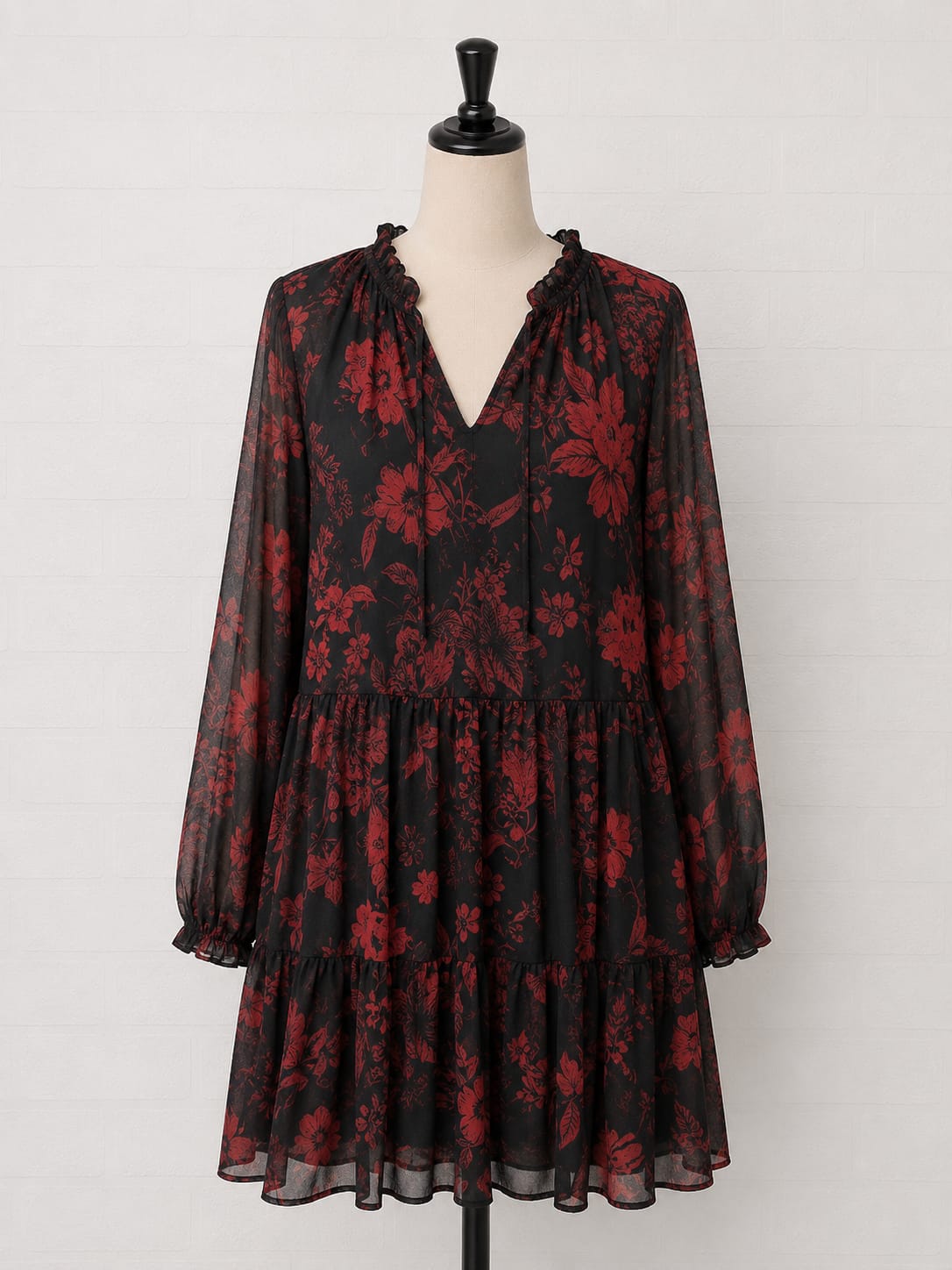 Women's Smock Dress H&M Black Red Floral Chiffon Boho Tiered Long Sleeve Plus Size 20 Approx. 24" PTP - Very Good Condition