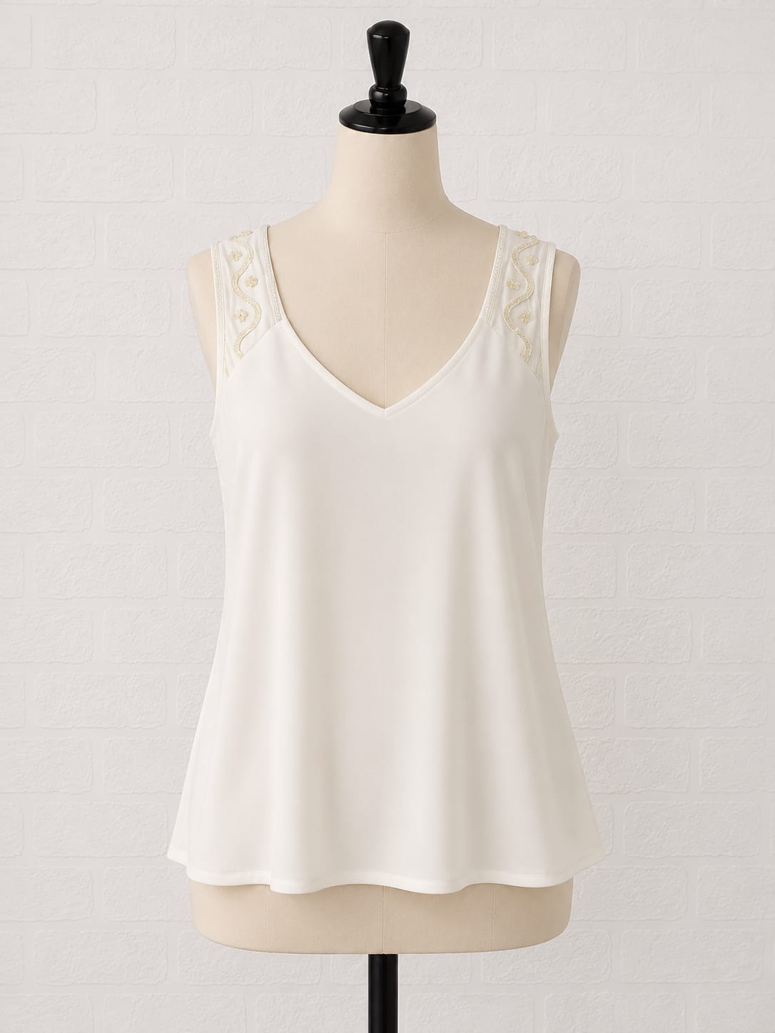 Women's Vest For Women Cream Embroidered Straps Size 18 - Brand New With Tags