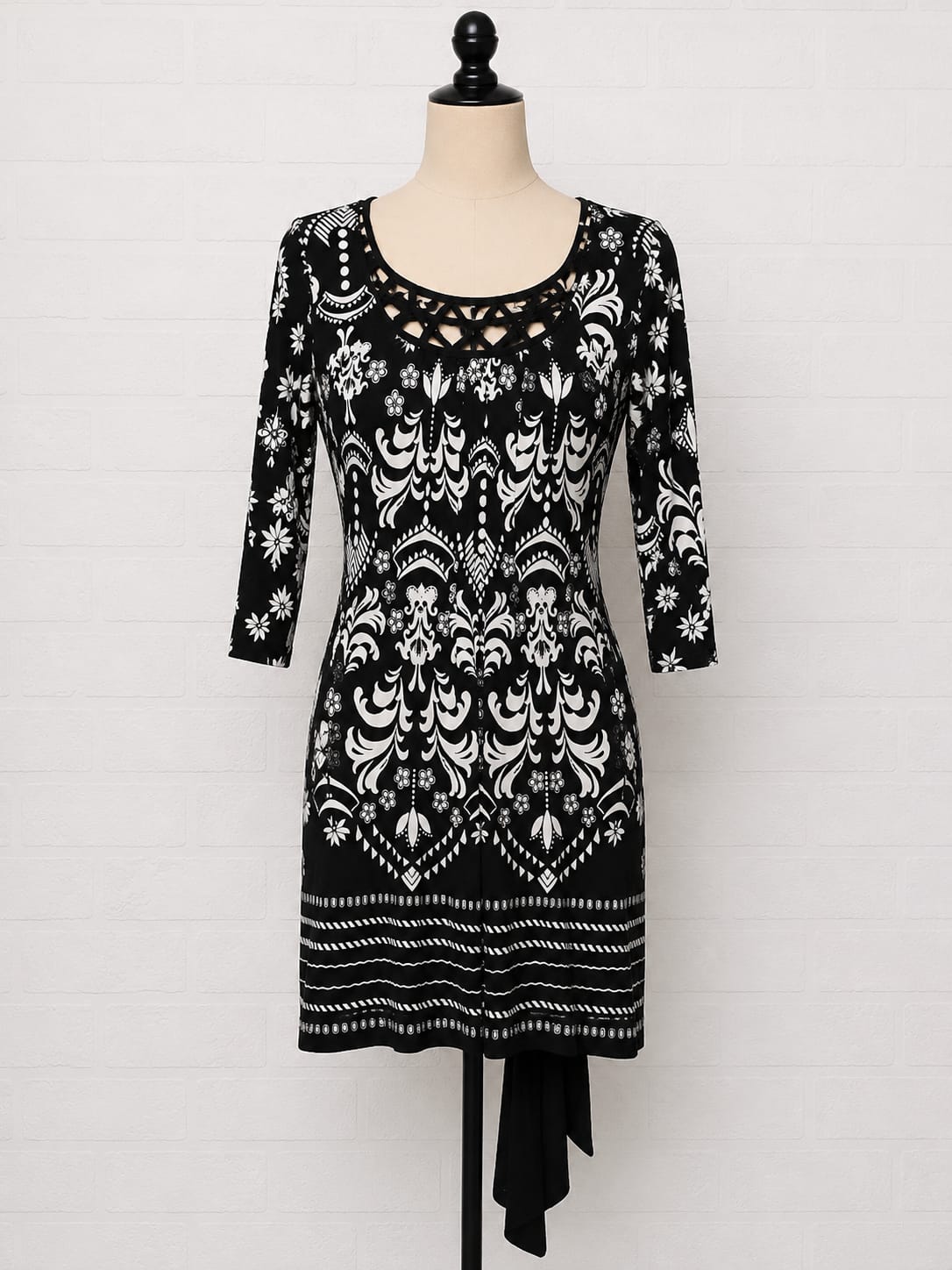 Women's Dress Next Black & White Tribal Print Tunic Size 12 Approx. 17" PTP - Good Condition