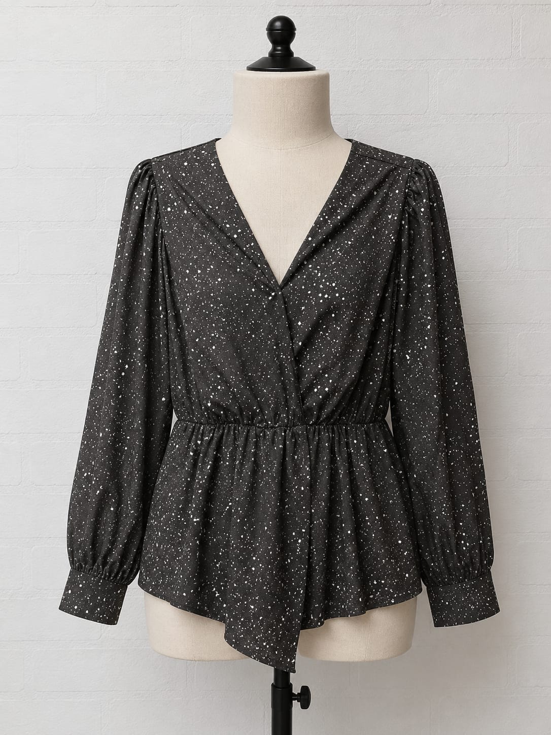 Women's Wrap Peplum Blouse SHEIN Curve Black & White Speckled Plus Size 3XL Approx. 22" PTP - Very Good Condition