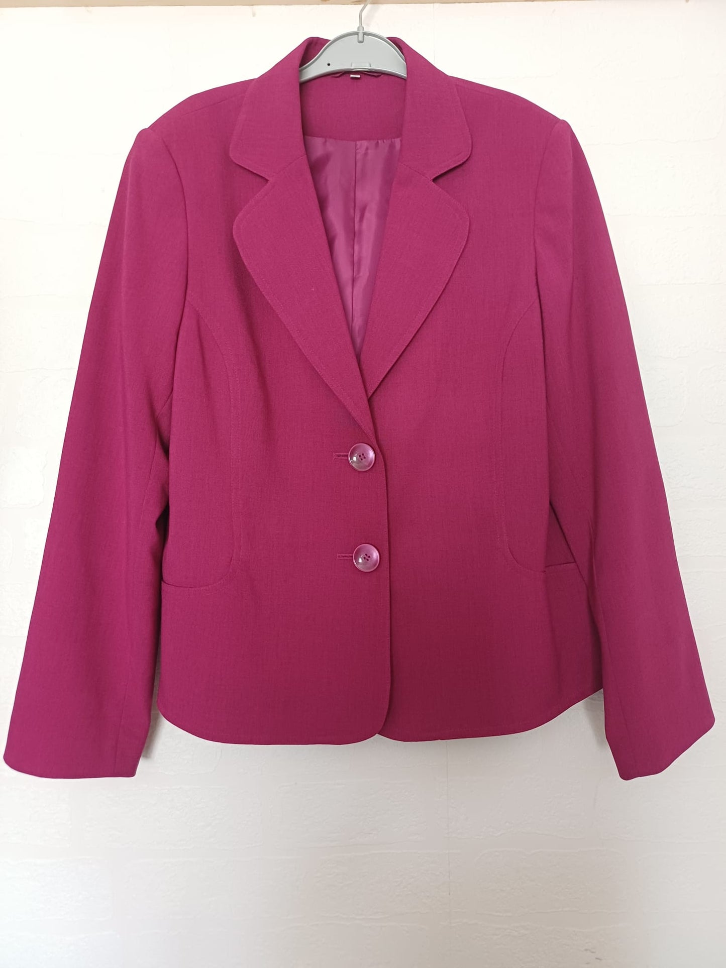 Women's Blazer Jacket Pink Tailored Shoulder Pads Two Button Size 14 Approx. 20" PTP - Very Good Condition