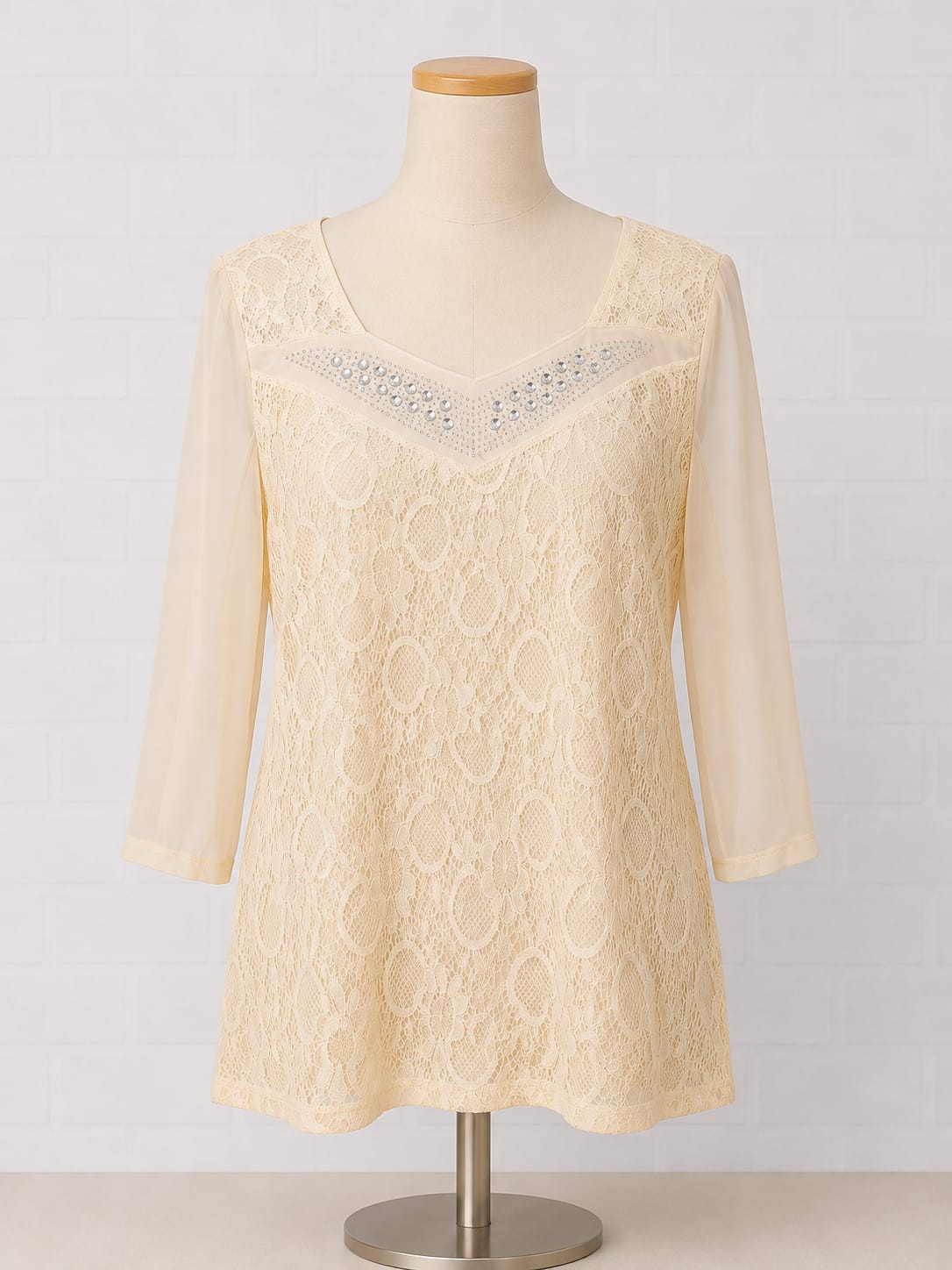 Women's Top Trikoha Burgstadt Cream Lace Mesh Diamanté Neckline 3/4 Sleeve Size 44 EU/UK 12-14 - Good Condition