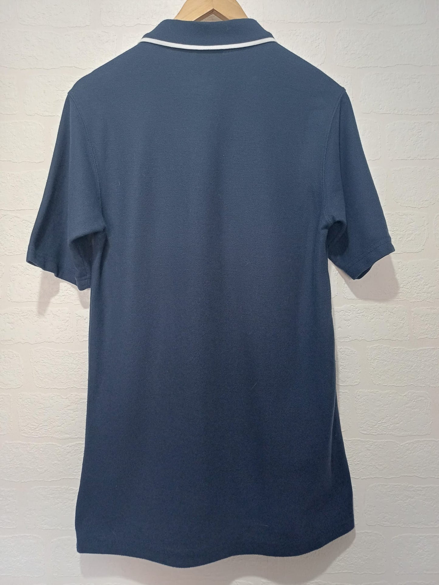 Men's Polo Shirt Umbro Navy Blue Small Approx. 17" PTP - Very Good Condition