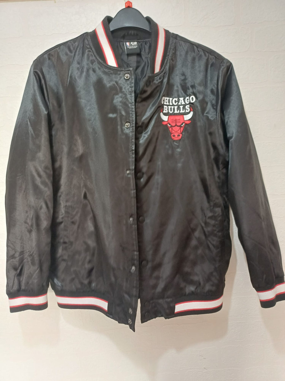 NBA Chicago Bulls Varsity Bomber Jacket – Size Small