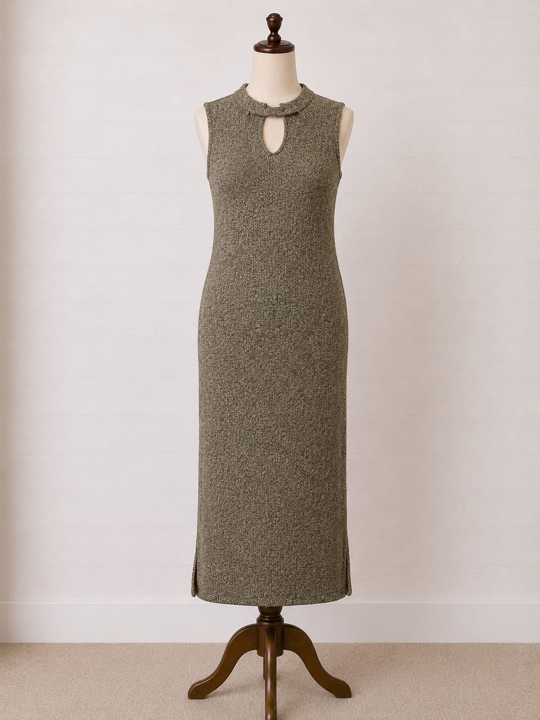 Women's Dress United Colours of Benetton Gold Metallic Ribbed Keyhole Size M - Very Good Condition
