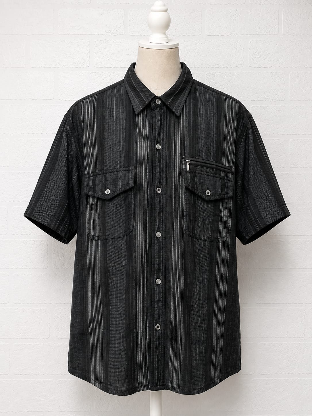 Men's Shirt Green G Black Green Stripe Short Sleeve Zip Pocket Size L Approx. 21" PTP - Very Good Condition