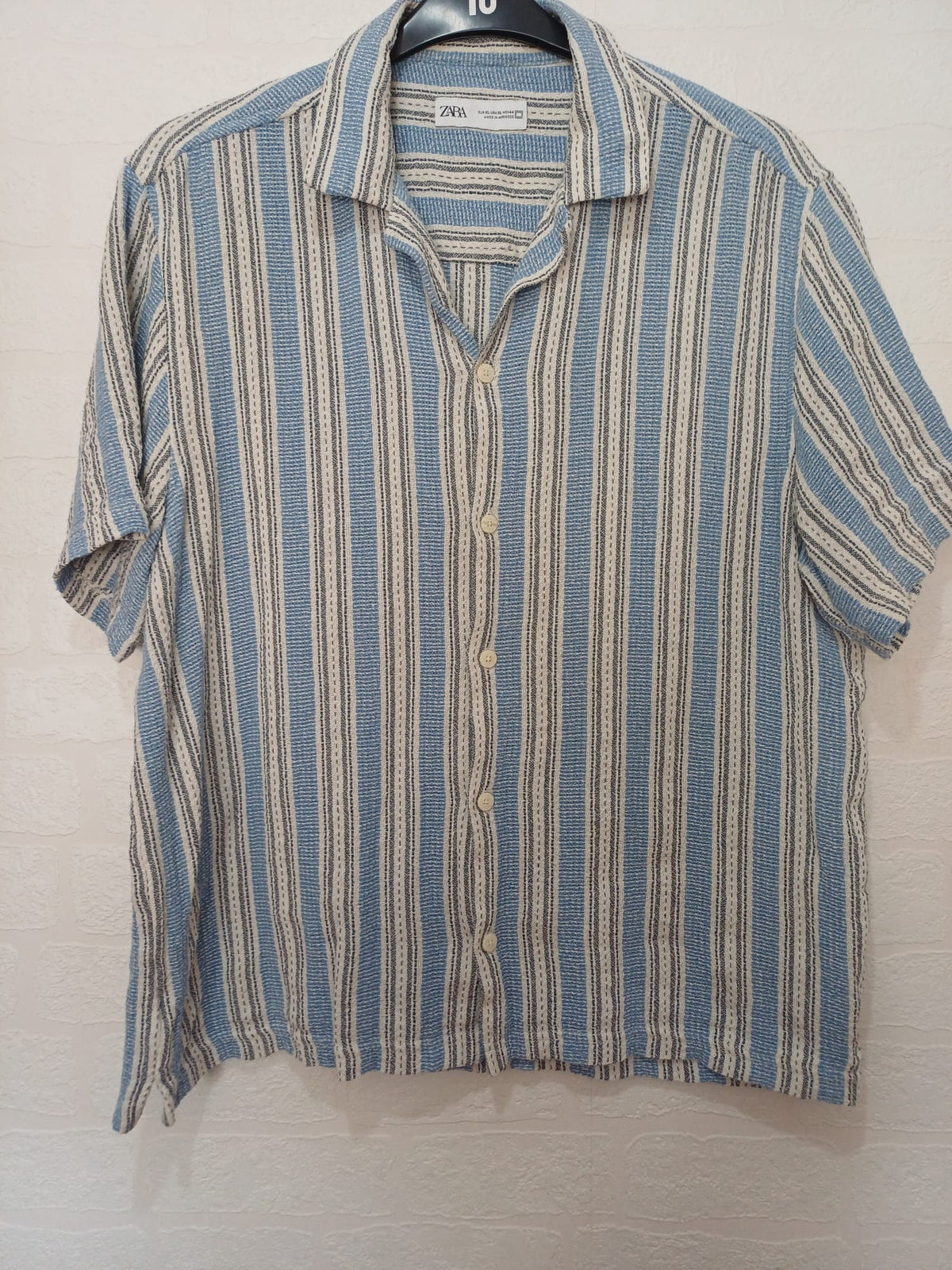 Men's Shirt Zara Man Blue White Striped Textured Short Sleeve Cuban Collar Size XL Great Condition