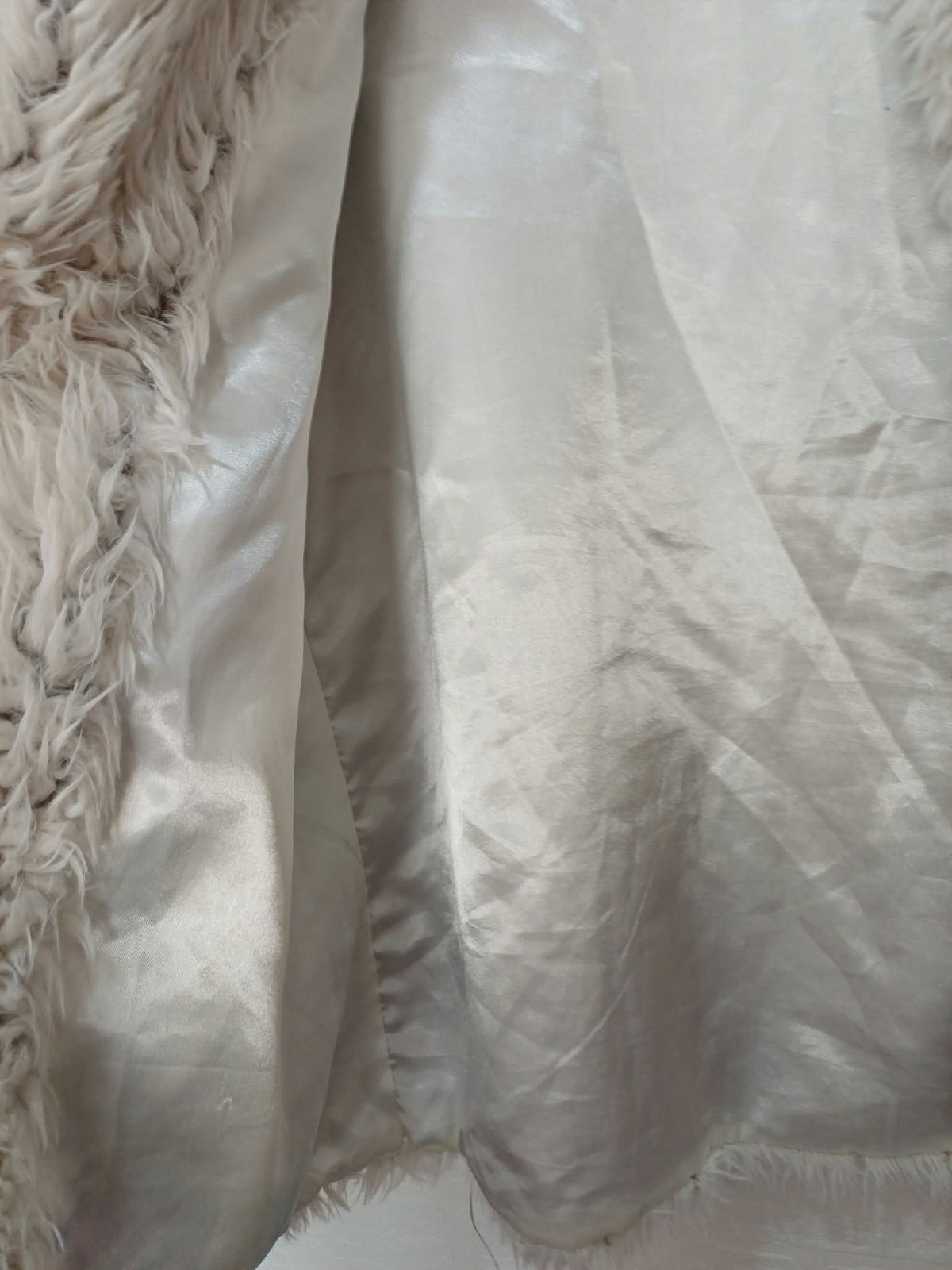 Women's Gilet Roman Originals Off-White Faux Fur Sleeveless Size 14 Very Good Condition