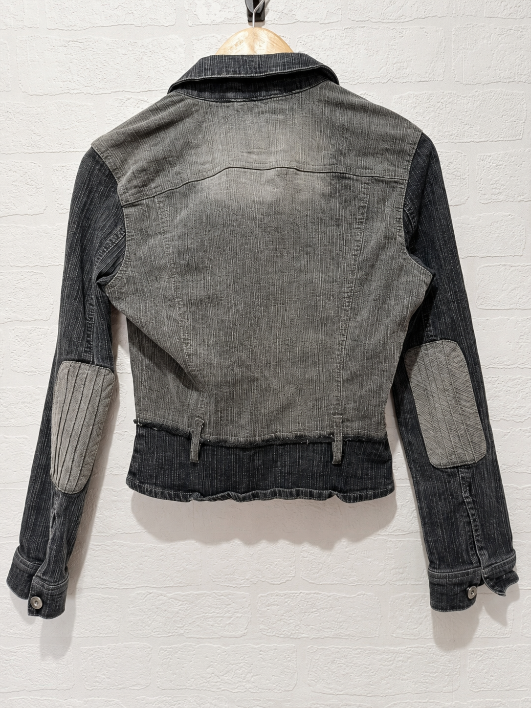 Mexx Grey Contrast Panels Cropped Denim Jacket Size 8 18" PTP - Very Good Condition
