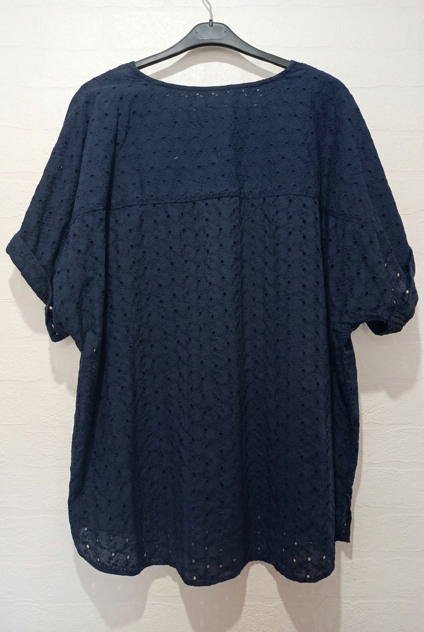 Women's Blouse Unbranded Navy Blue Broderie Anglaise V-Neck Short Sleeve Plus Size Estimated UK 24–26 Very Good Condition